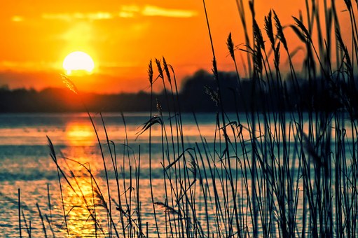 lake-696098__340